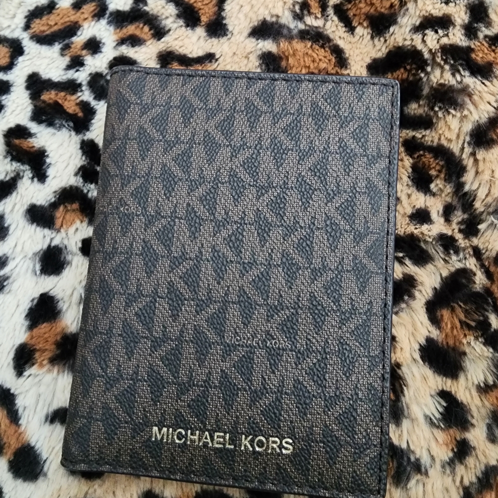 Michael Kors Passport Wallet